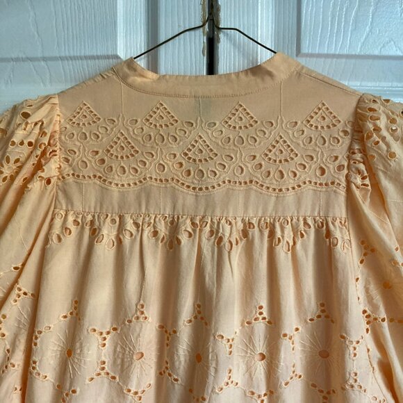 Eyelet short dress - Picture 9 of 13